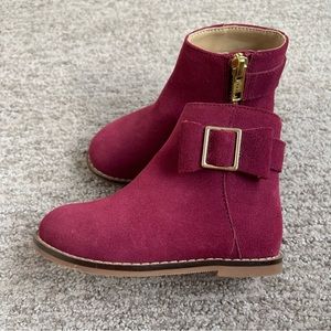 Cranberry toddler suede booties, size 6T